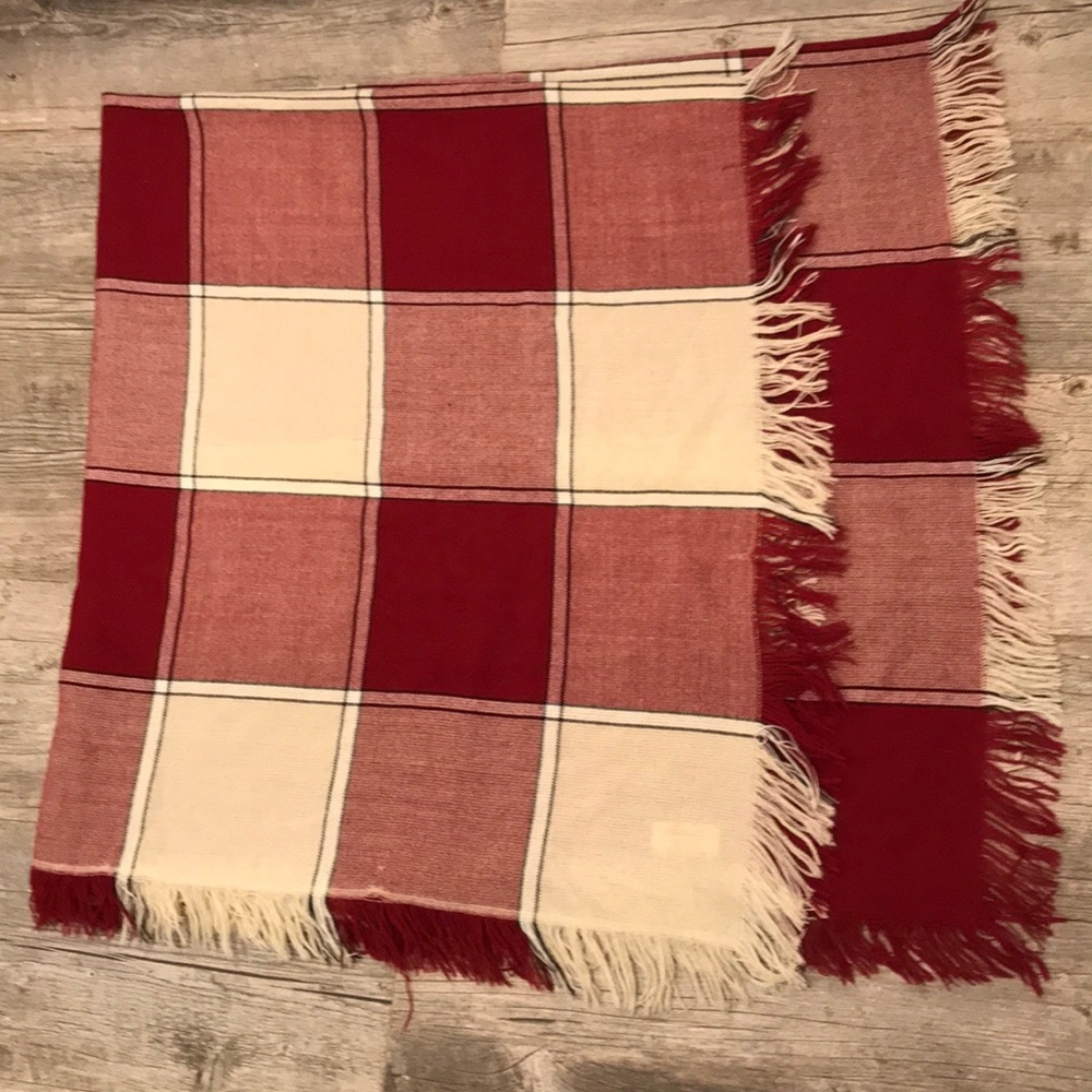 Scarf, wrap - Picture 3 of 4